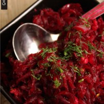 Sałatka z pieczonych czerwonych buraków z boczkiem (bez glutenu)